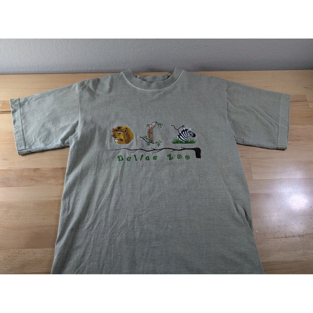 VTG Dallas Zoo T Shirt Mens Size Medium Embroidered Animals Beige Texas - Picture 2 of 7